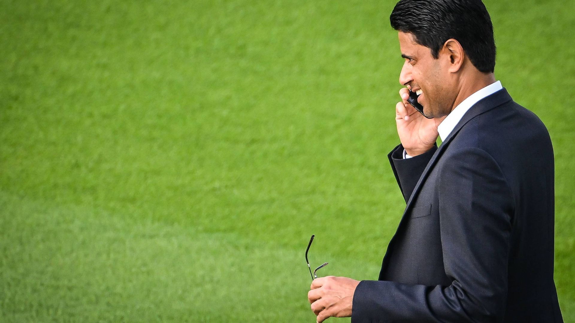 nasser_al_khelaifi_en_la_previa_de_un_partido_del_psg_001.jpg