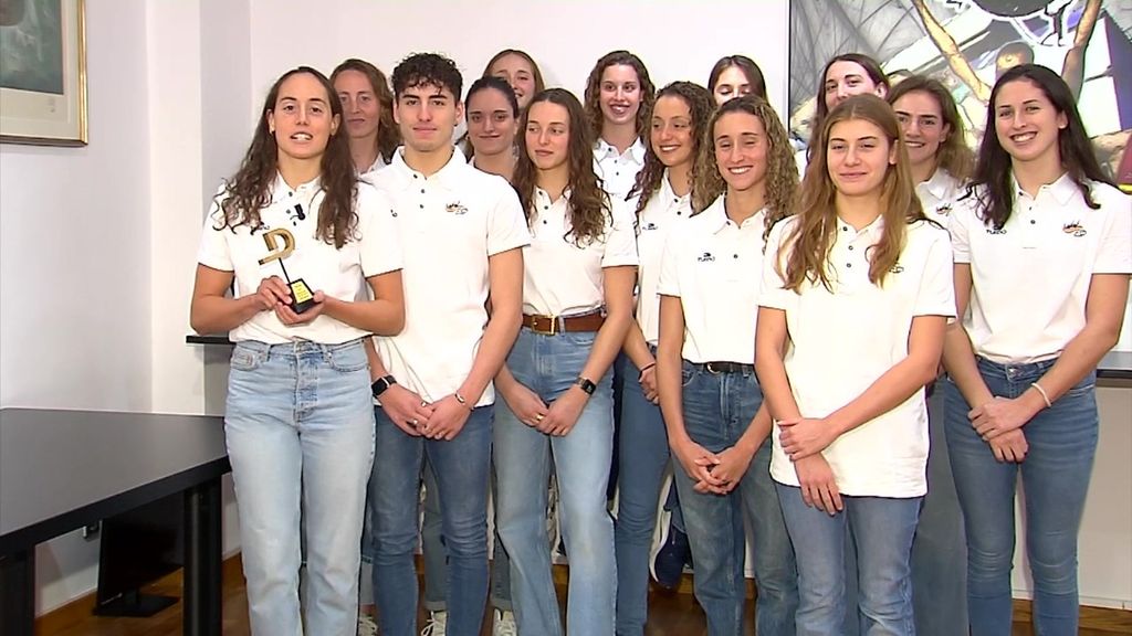 La selección española de natación artística recoge el Premio DEX 2023 Igualdad