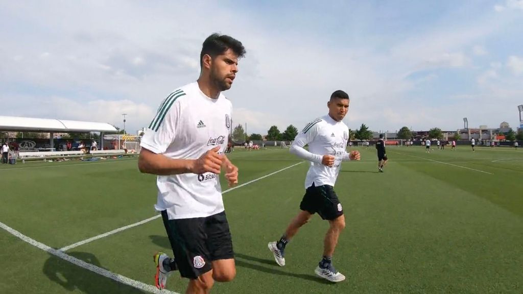 Néstor Araújo y Orbelín Pineda se entrenan con México