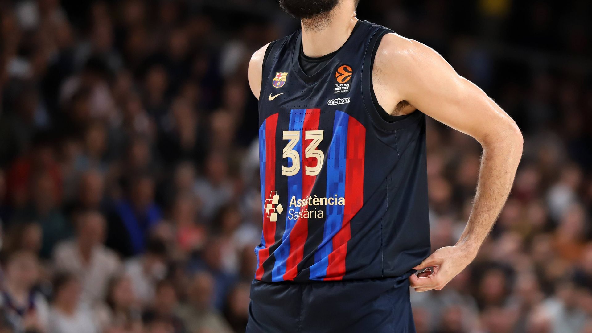 nikola_mirotic_en_un_partido_con_el_barca_foto_cordon_press_001.jpg