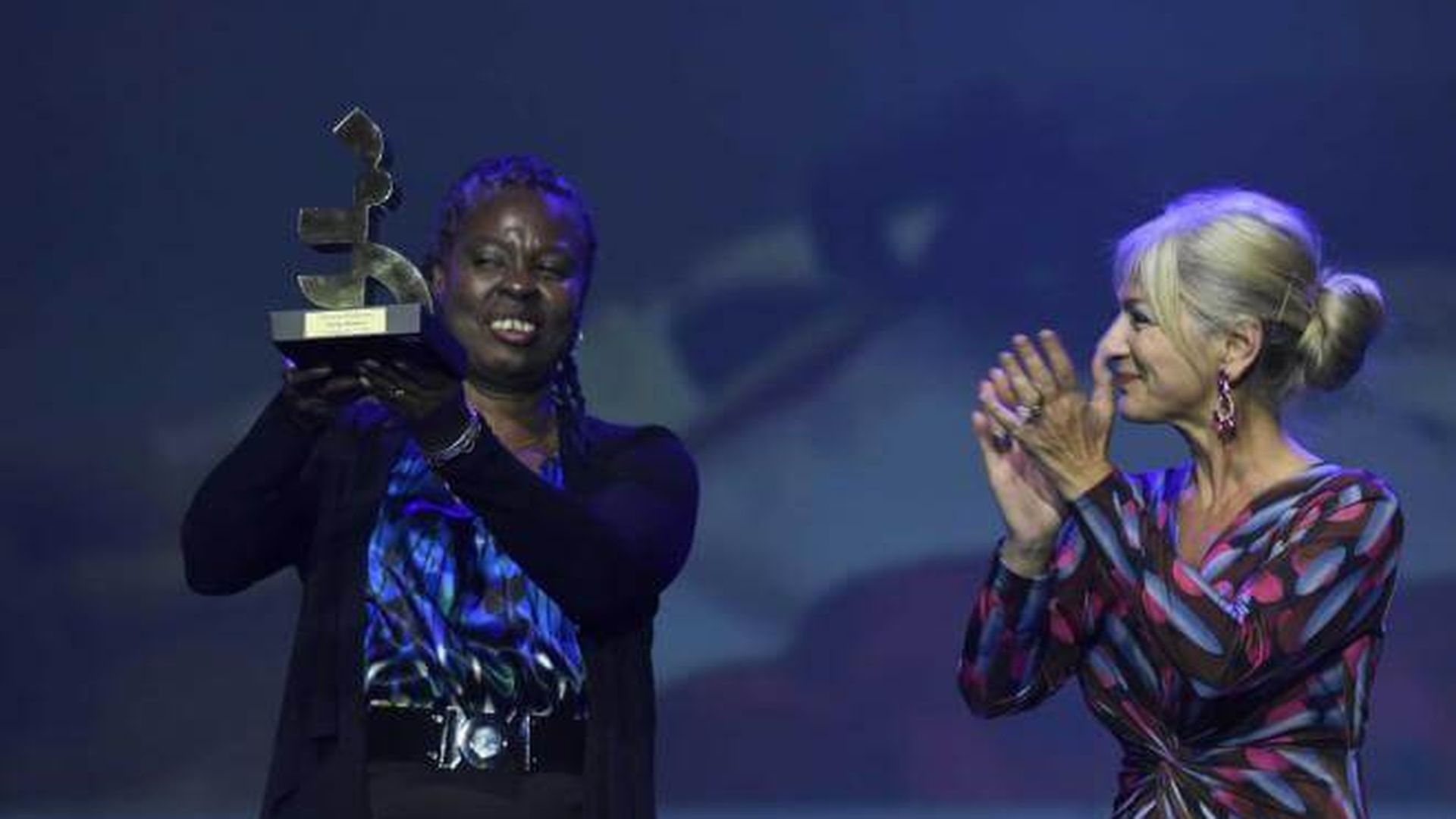 niurka_montalvo_junto_a_patricia_del_pozo_foto_kiko_hurtado_001.jpeg niurka_montalvo_junto_a_patricia_del_pozo_foto_kiko_hurtado_001.jpeg