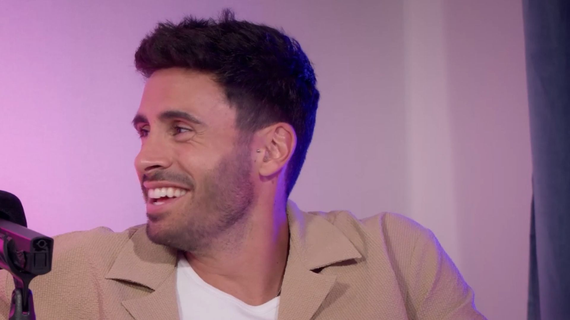 noel_bayarri_en_el_segundo_episodio_de_te_entiendo_bro_001.jpg noel_bayarri_en_el_segundo_episodio_de_te_entiendo_bro_001.jpg