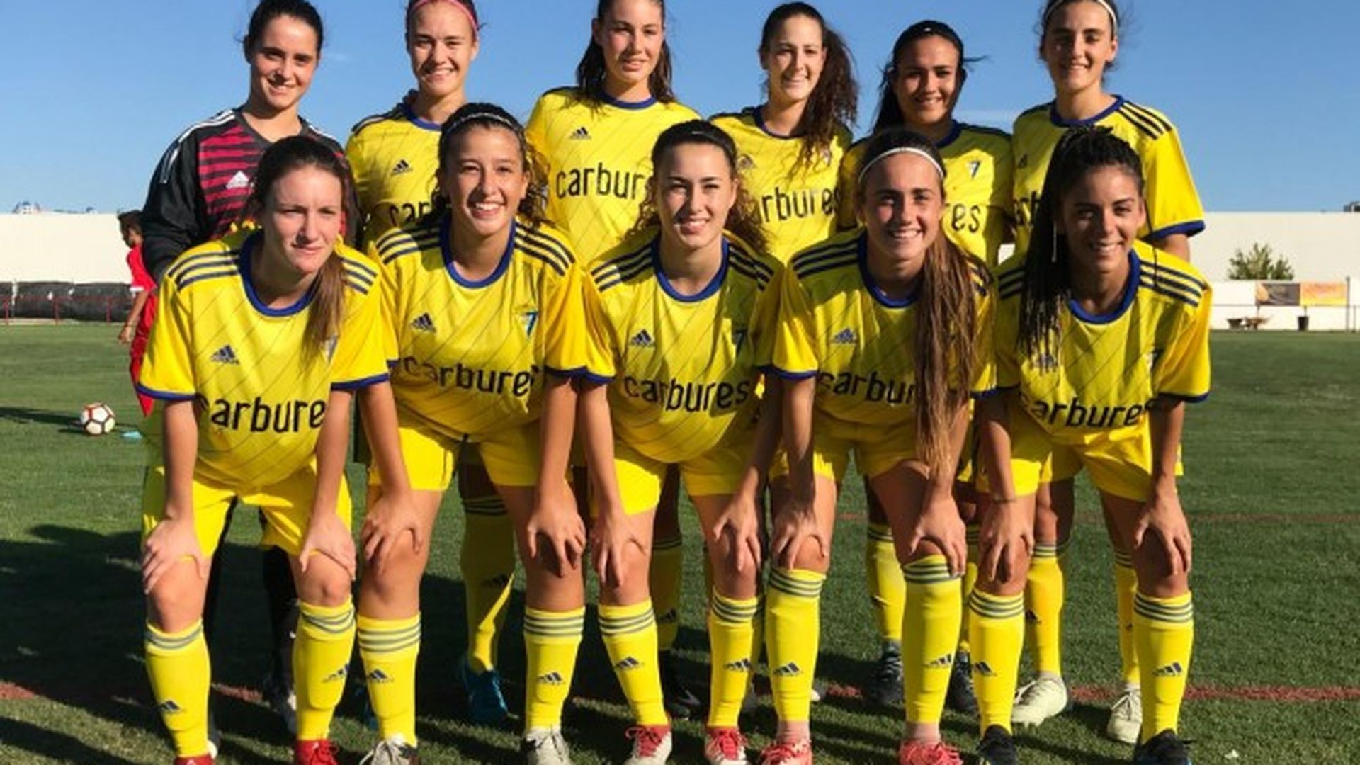 once_cadiz_femenino_pretemporadajpg_001.jpg once_cadiz_femenino_pretemporadajpg_001.jpg