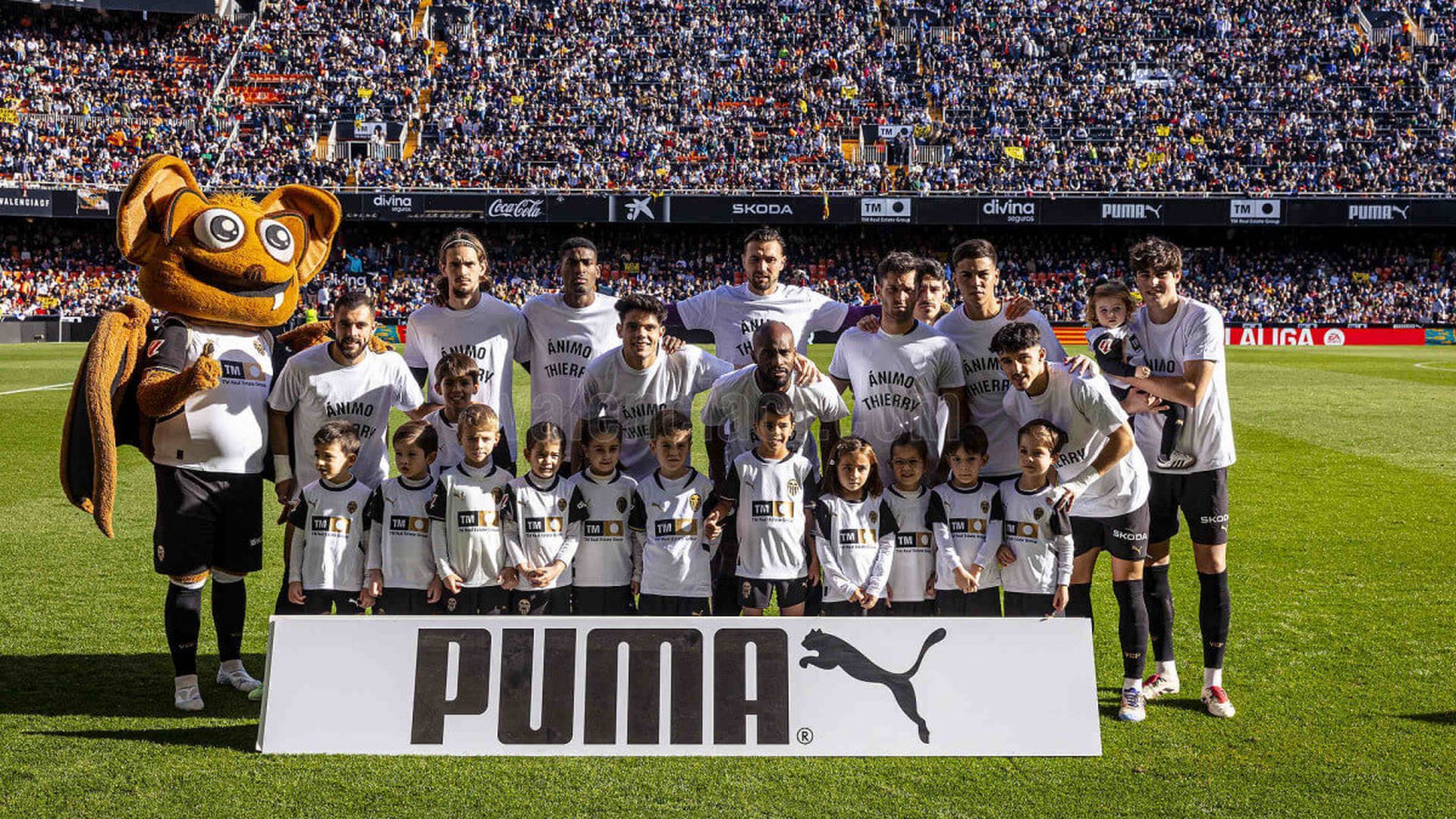 once_titular_ante_el_deportivo_alaves_foto_valencia_cf.jpg