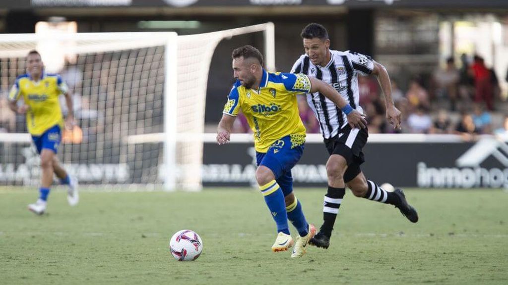Cartagena 1-2 Cádiz: Ocasión de Ontiveros