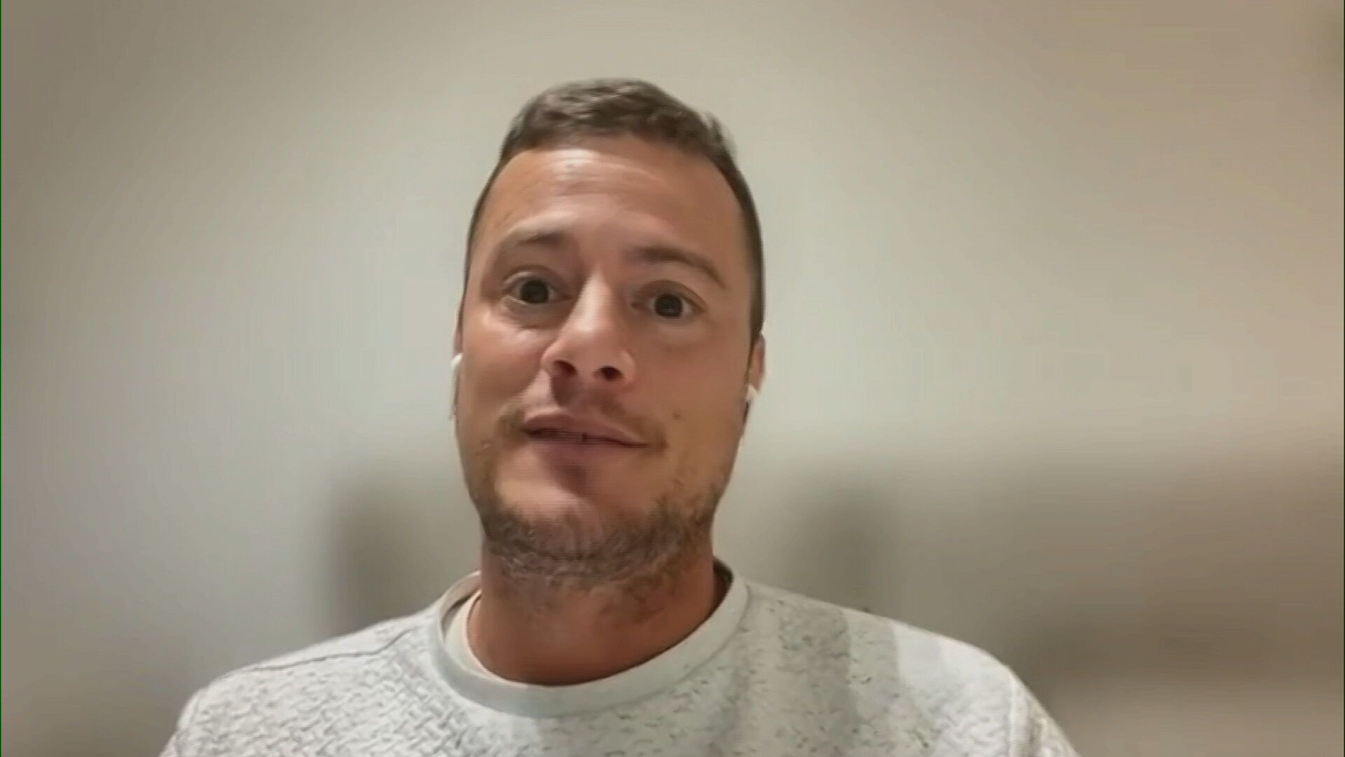 oriol_riera_desvela_que_hicieron_en_el_vestuario_tras_el_debut_de_messi.jpeg oriol_riera_desvela_que_hicieron_en_el_vestuario_tras_el_debut_de_messi.jpeg