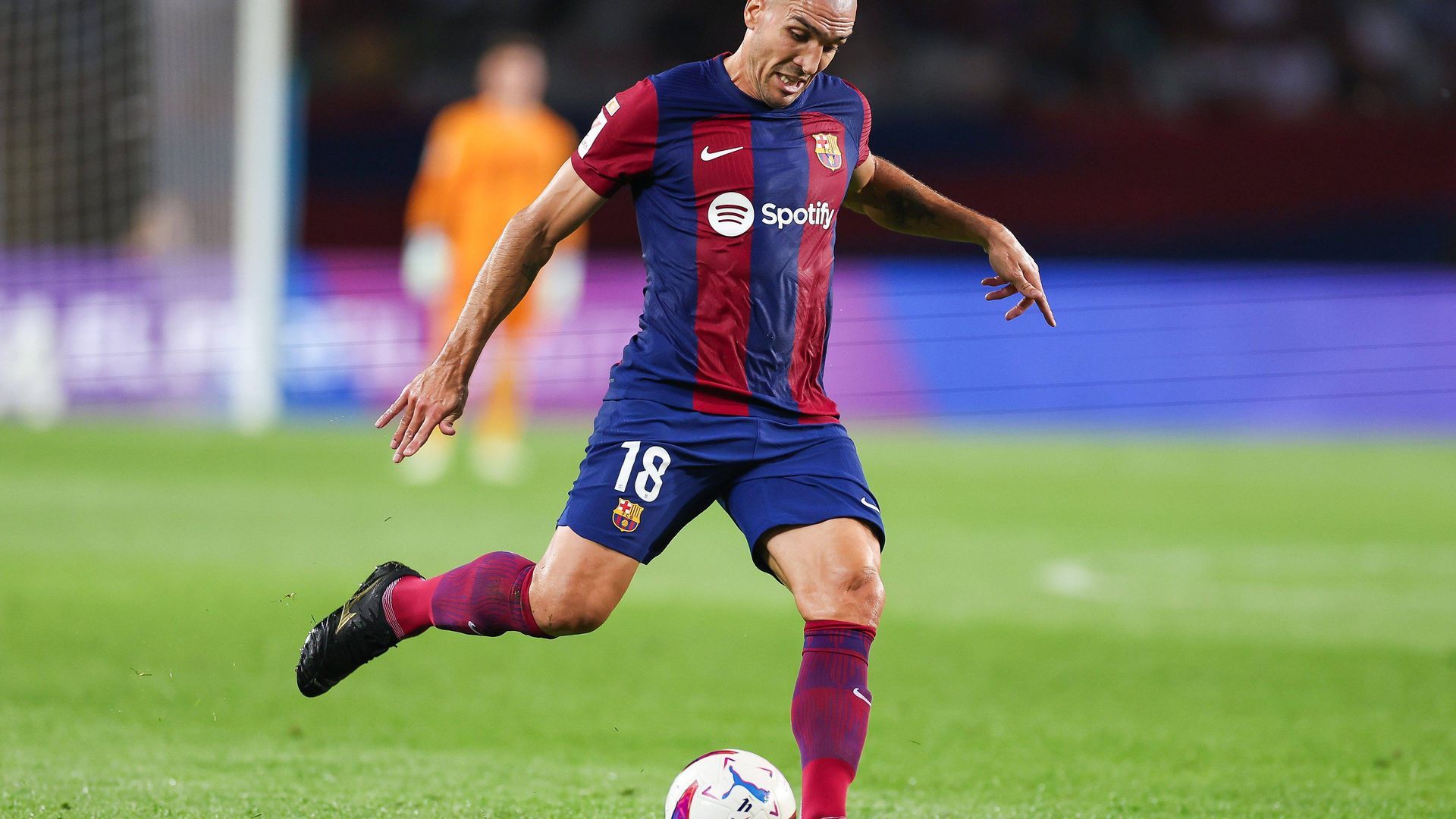 oriol_romeu_en_un_partido_del_barca.jpg