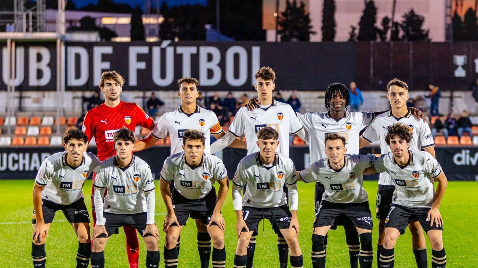 otro_mazazo_para_el_vcf_mestalla_1_2_002.jpeg otro_mazazo_para_el_vcf_mestalla_1_2_002.jpeg