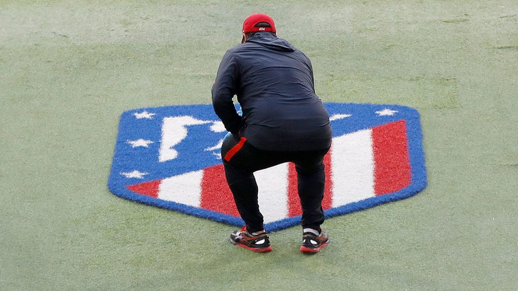 Gran homenaje del Atlético de Madrid a Germán 'Mono' Burgos