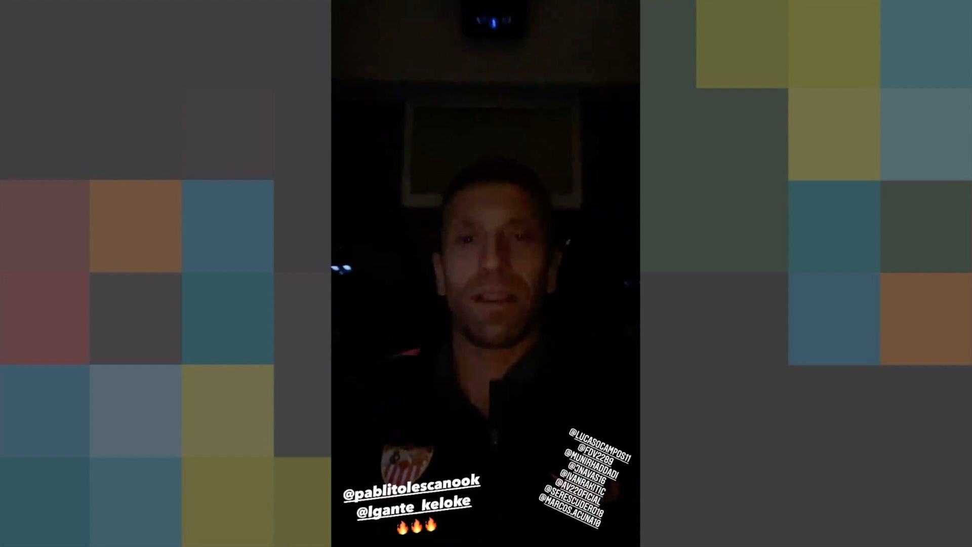 papu_gomez_en_el_autobus_del_sevilla_tras_la_victoria_ante_el_levante.png