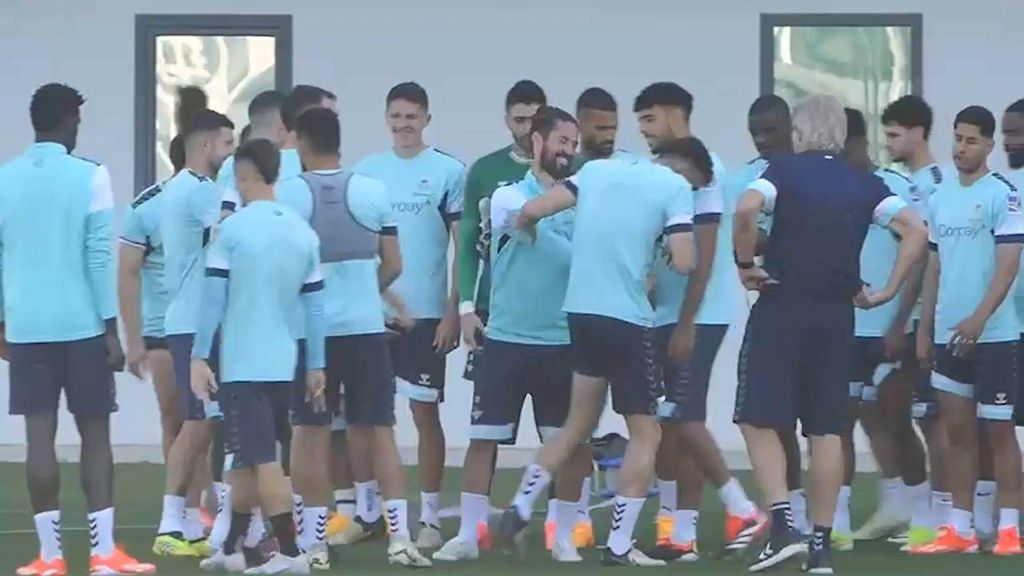 Pasillito a Marc Roca en su vuelta a los entrenamientos