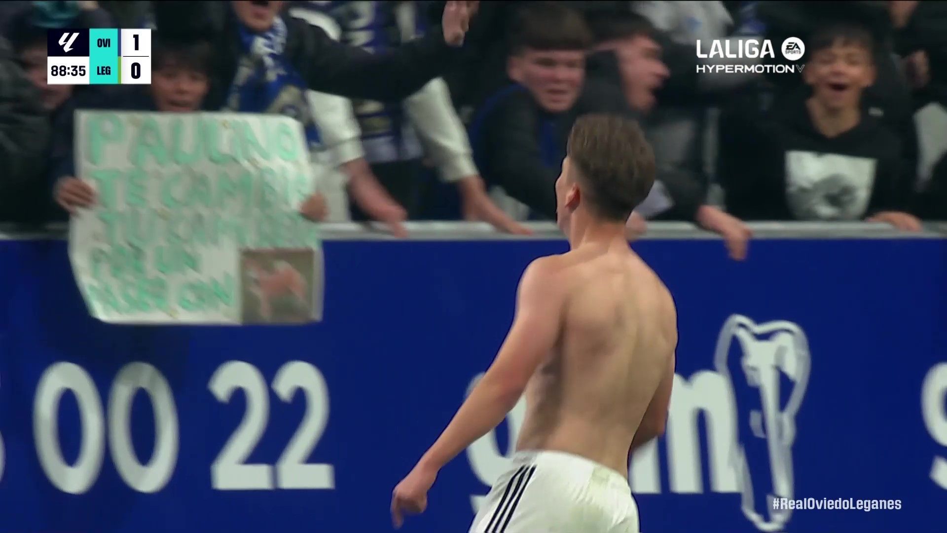 paulino_celebra_el_gol_con_la_aficion_001.jpg paulino_celebra_el_gol_con_la_aficion_001.jpg