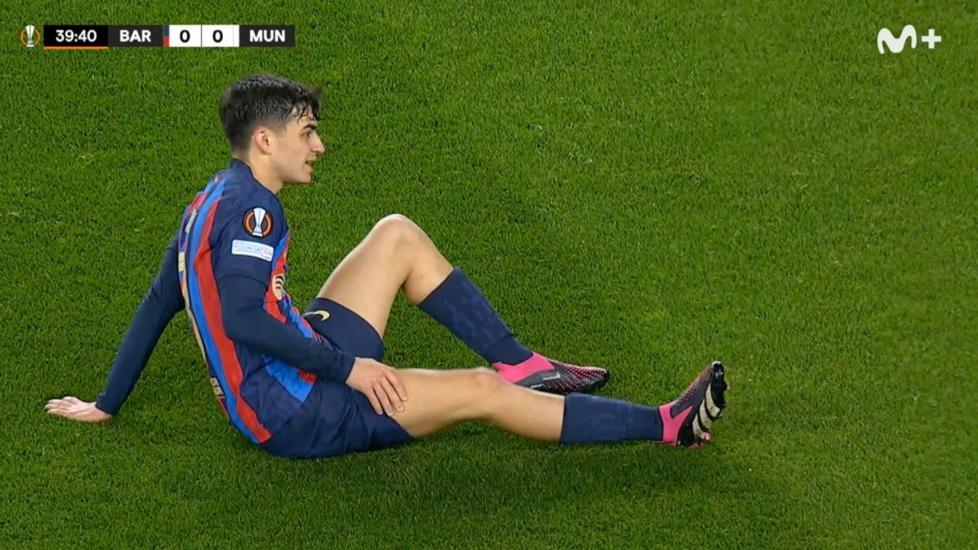 pedri_se_duele_en_el_cesped_tras_su_lesion_001.png