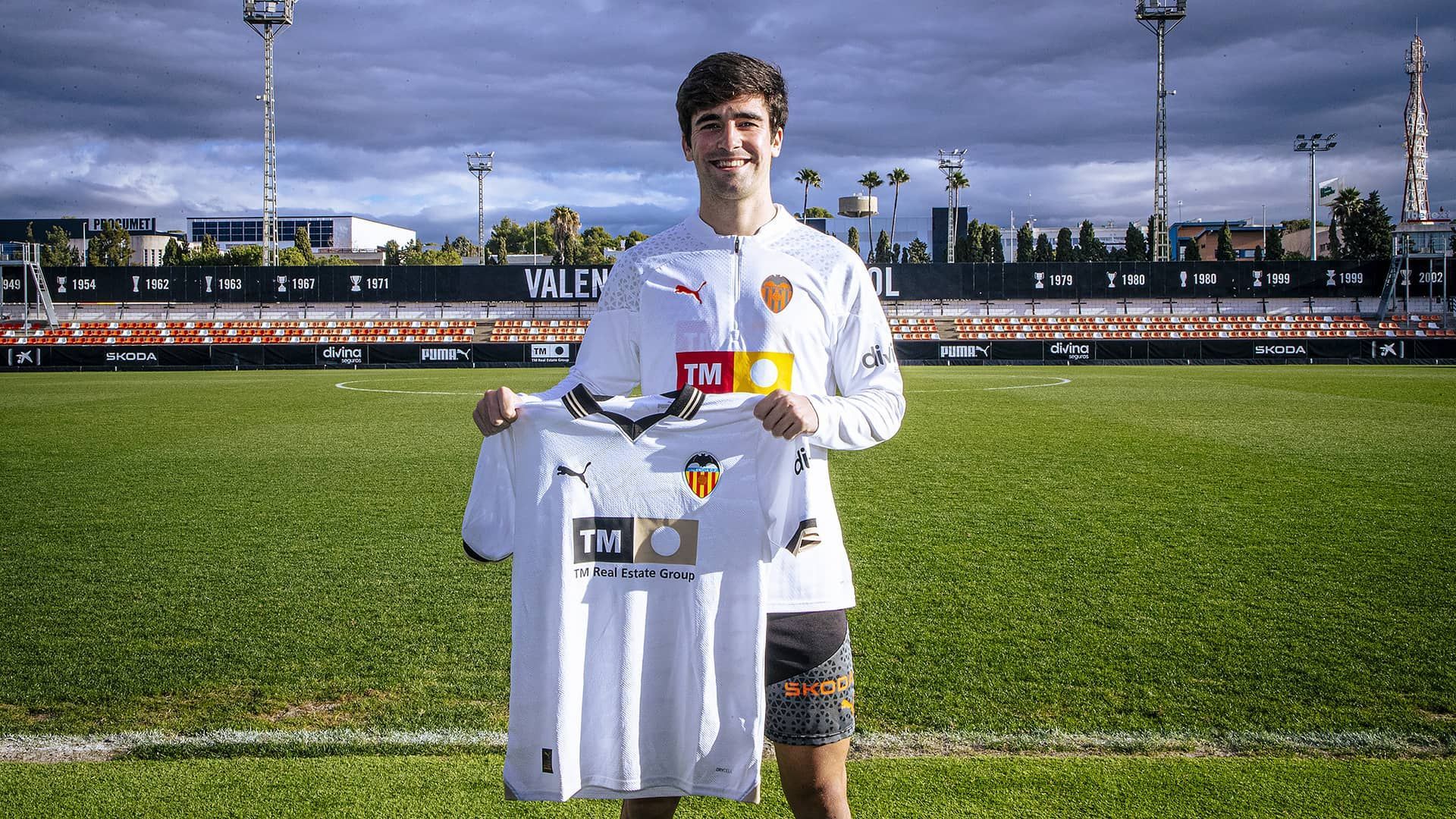 pedro_aleman_vuelve_al_valencia_cf_foto_vcf_001.jpeg