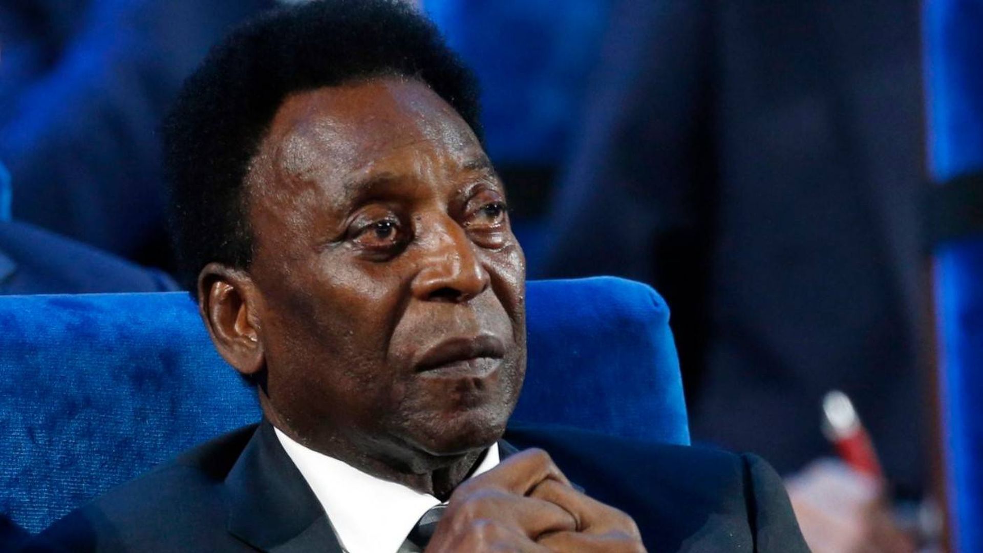 pele_durante_un_acto.jpg pele_durante_un_acto.jpg