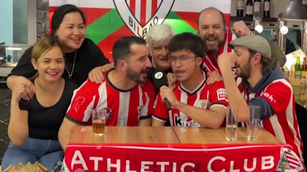 La emoción de los peñistas athleticzales en Madrid al hablar de la filosofía del Athletic: "Es lo que genera una gran familia"