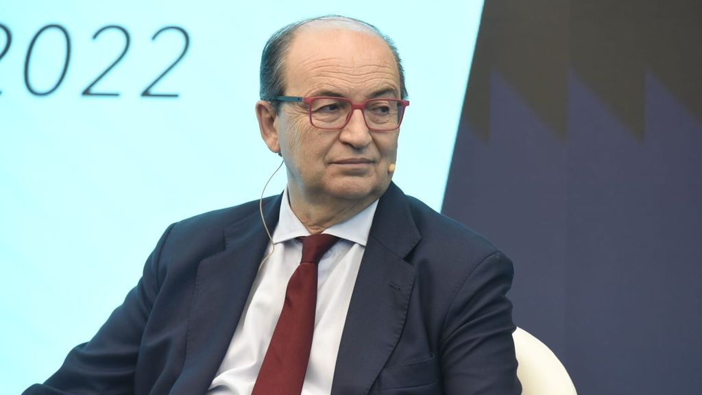 El Sevilla presenta su acuerdo solidario