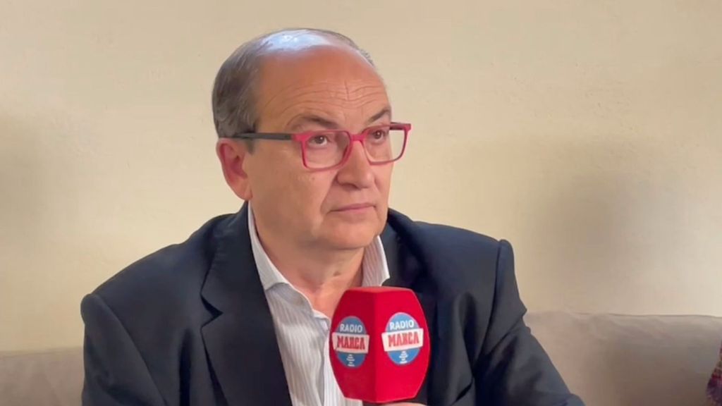 Castro defiende a Lopetegui: "Que siga pensando en el Sevilla porque nosotros seguimos pensando en él"