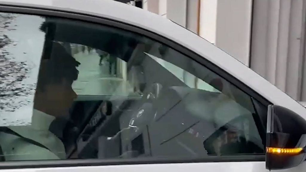 Peter Federico llega para firmar su contrato