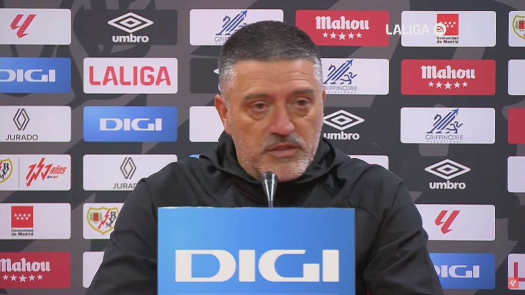 Xavier García Pimienta, en la rueda de prensa postpartido del Rayo Vallecano-Sevilla FC