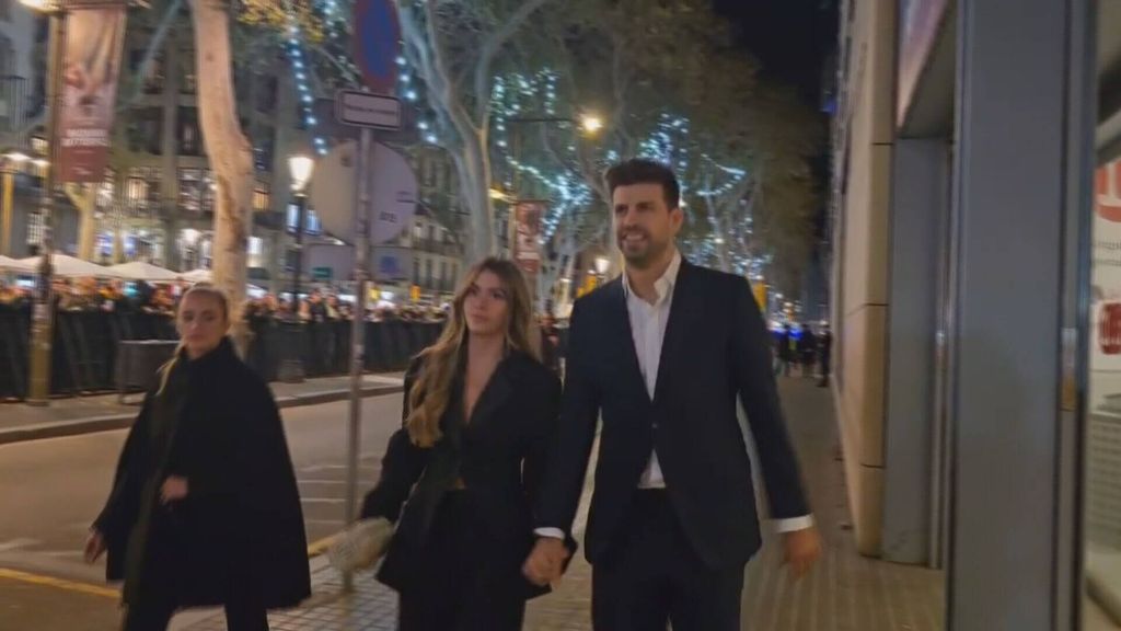Gerard Piqué y Clara Chía, inseparables en la gala del 125 aniversario del Barça