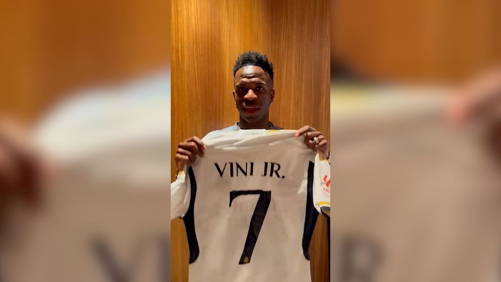 Mensaje de Vinicius a Andrea, la aficionada a la que le robaron su camiseta
