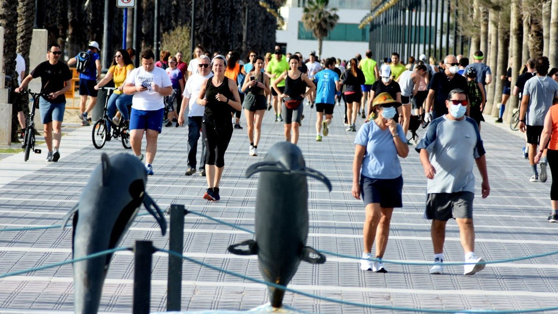 playa_de_valencia_primer_dia_de_alivio.jpg playa_de_valencia_primer_dia_de_alivio.jpg
