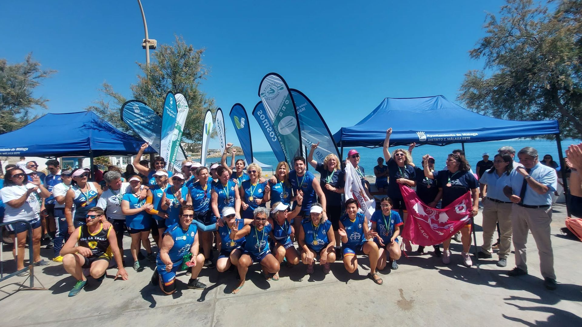 podiojpeg.jpeg podiojpeg.jpeg