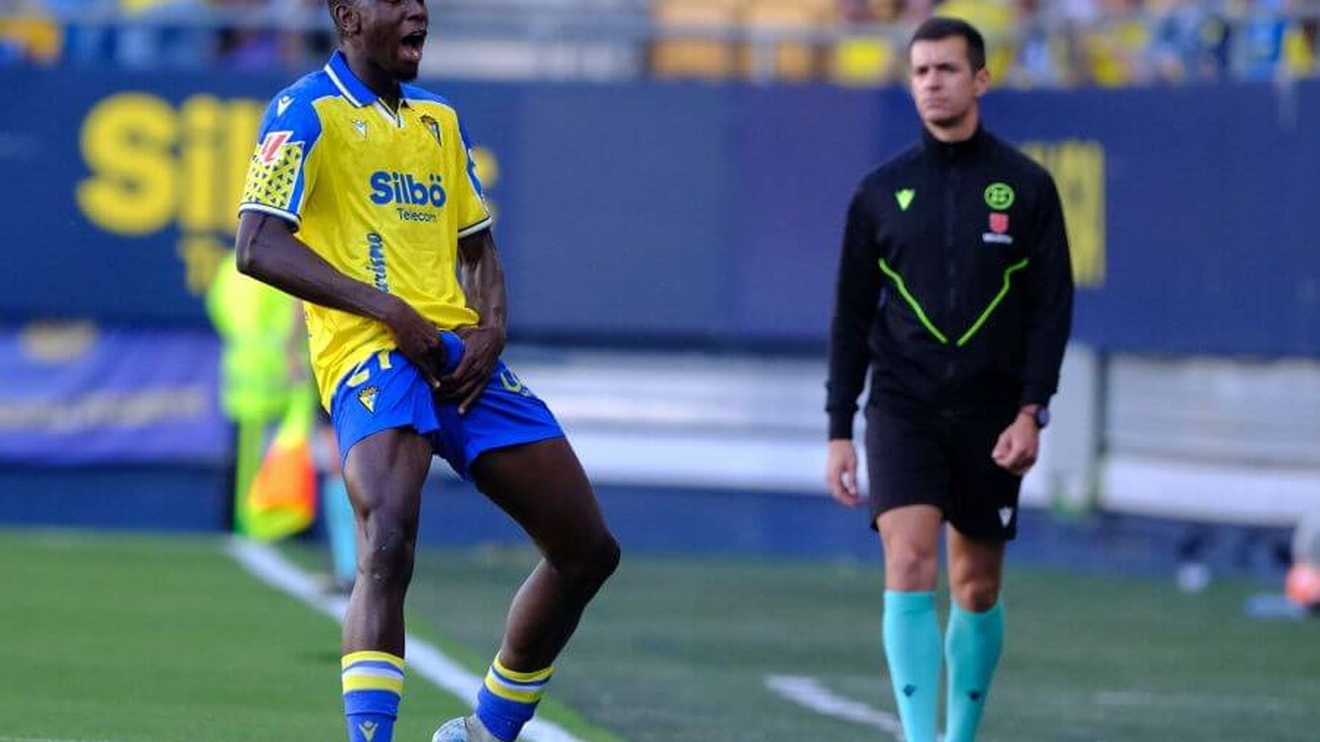 polemica_celebracion_de_moussa_diakite_en_la_celebracion_del_cadiz_foto_laliga_001.jpeg polemica_celebracion_de_moussa_diakite_en_la_celebracion_del_cadiz_foto_laliga_001.jpeg
