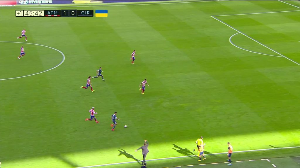 Atlético de Madrid 2-1 Girona: Falta peligrosa de Giménez sobre Arnau