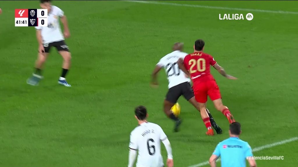 Valencia 0-0 Sevilla: Posible penalti sobre Foulquier