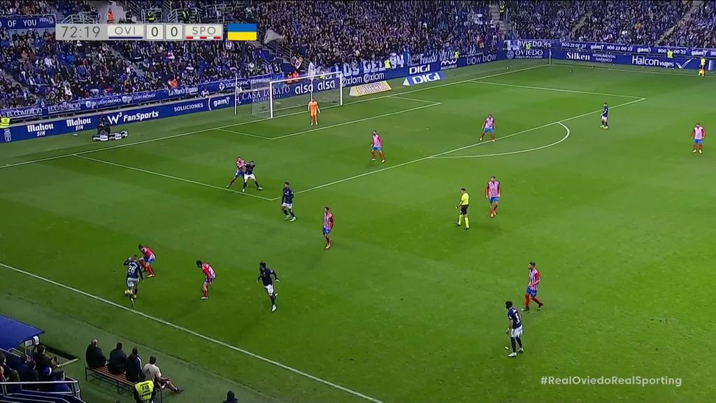 Oviedo-Sporting: gol 1-0 Borja Bastón de penalti