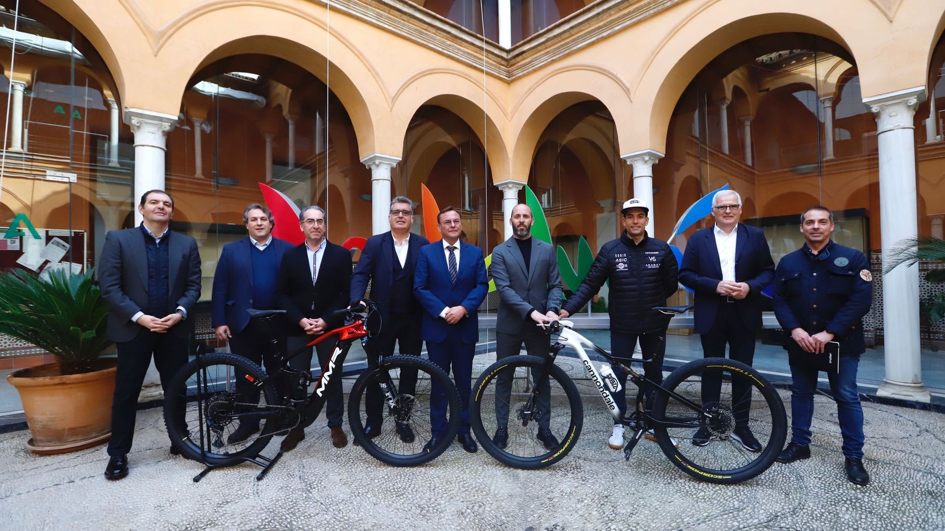 presentacion_de_la_xiii_edicion_de_la_andalucia_bike_race_by_garmin_en_cordoba_001.jpeg presentacion_de_la_xiii_edicion_de_la_andalucia_bike_race_by_garmin_en_cordoba_001.jpeg