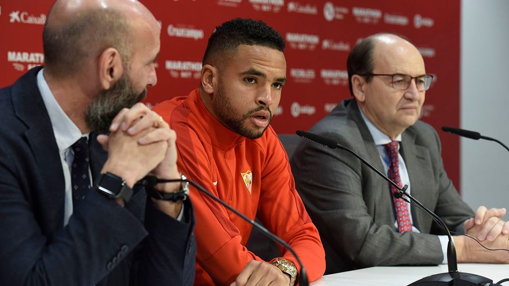 Monchi y las posibles salidas del Sevilla en el mercado invernal