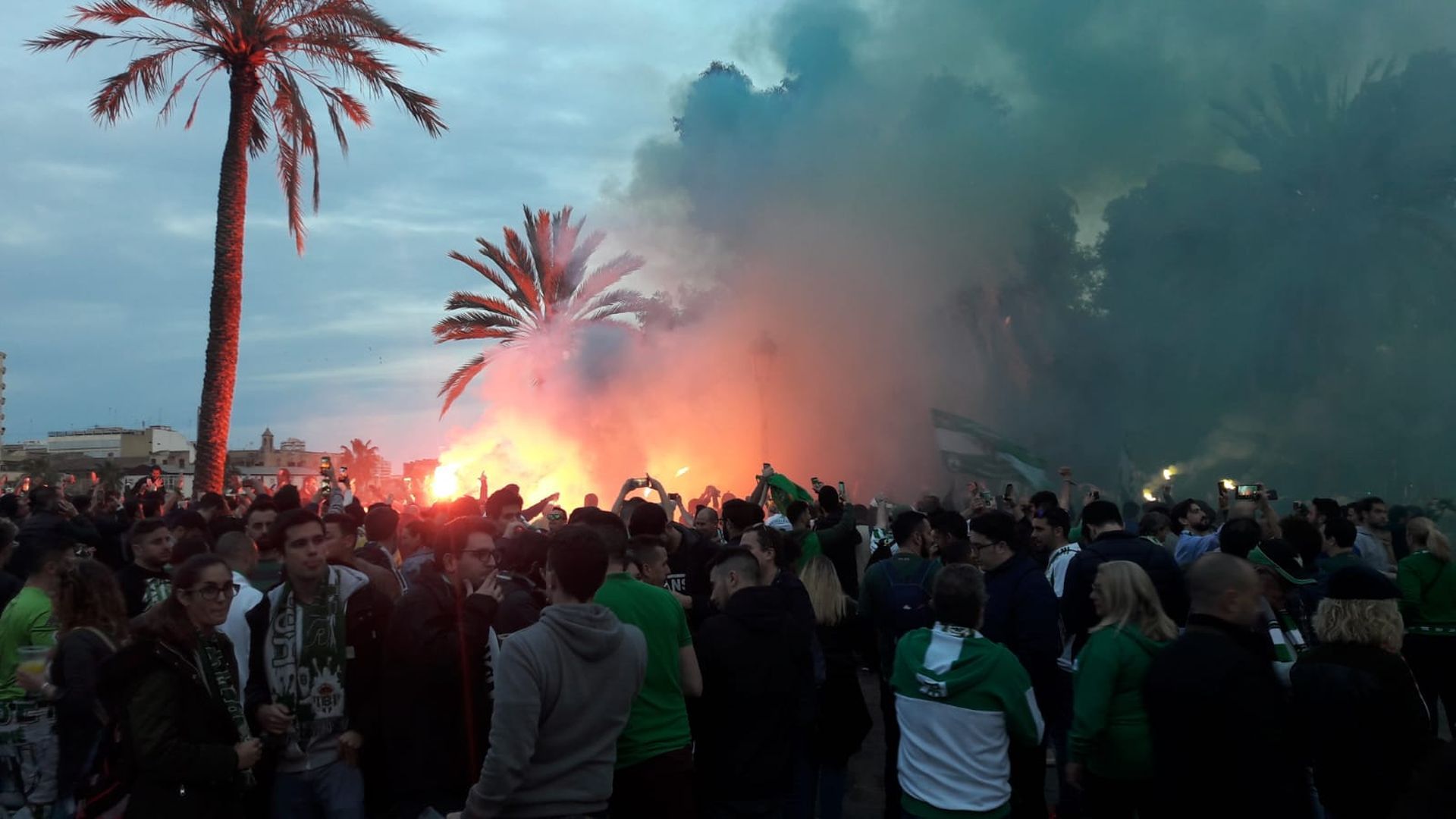 previa_de_la_aficion_del_betis_en_valencia_para_la_semifinal_de_la_copa_del_rey_001.jpeg
