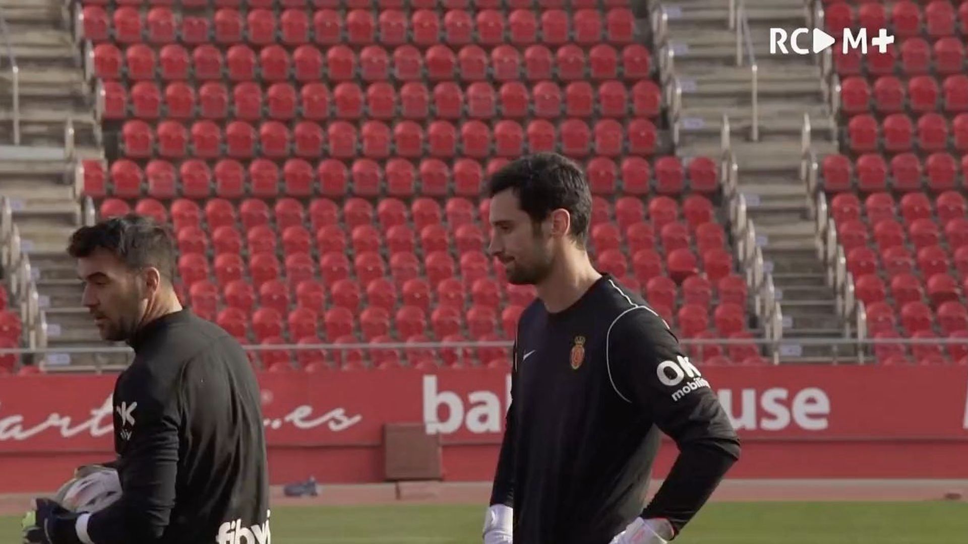 primer_entrenamiento_de_sergio_rico_con_el_mallorca.png primer_entrenamiento_de_sergio_rico_con_el_mallorca.png