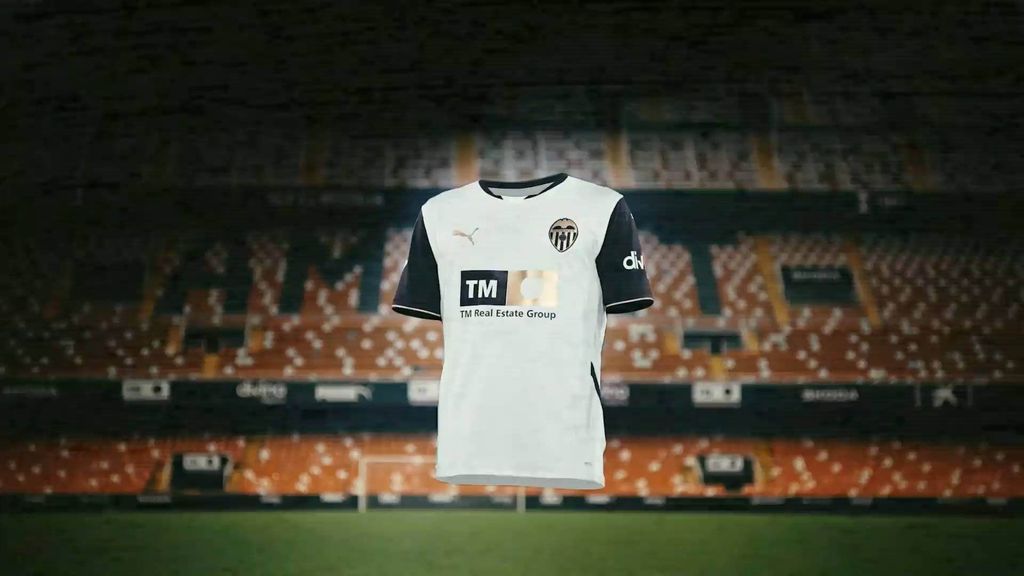 La primera equipación del Valencia CF 2024/25 ya es oficial