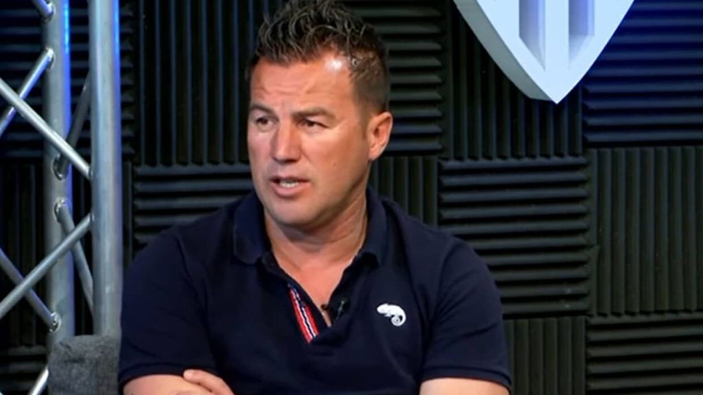 Antoñito critica a Quique Sánchez Flores por el cambio de Alejo Véliz