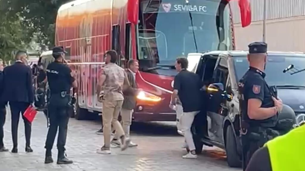 Llegada de Álvaro Fernández y Manu Bueno al Sevilla - Villarreal