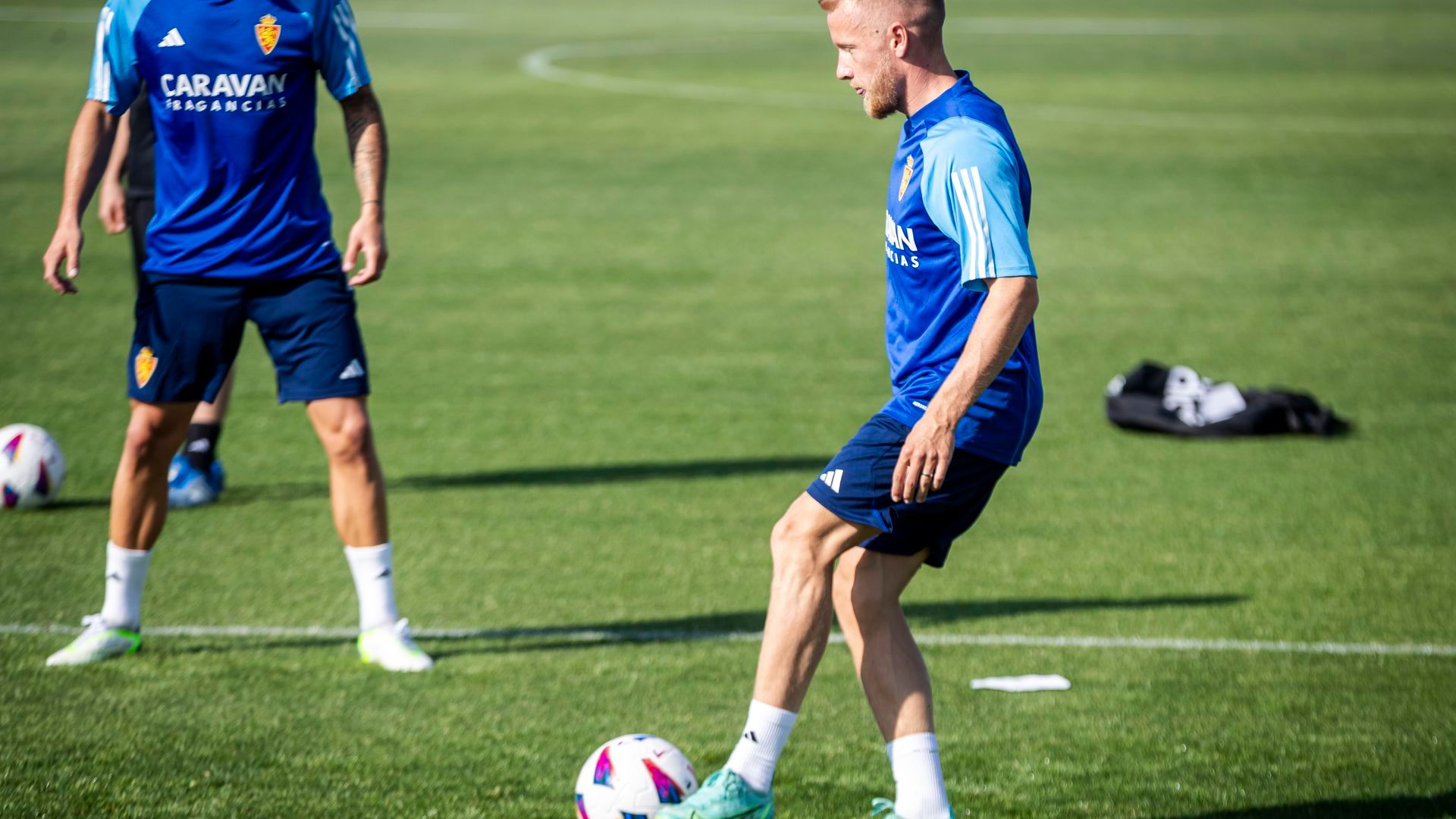 quentin_lecoeuche_001.JPG quentin_lecoeuche_001.JPG