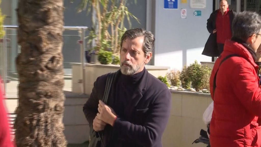 Quique Sánchez Flores lidera a un Sevilla plagado de bajas