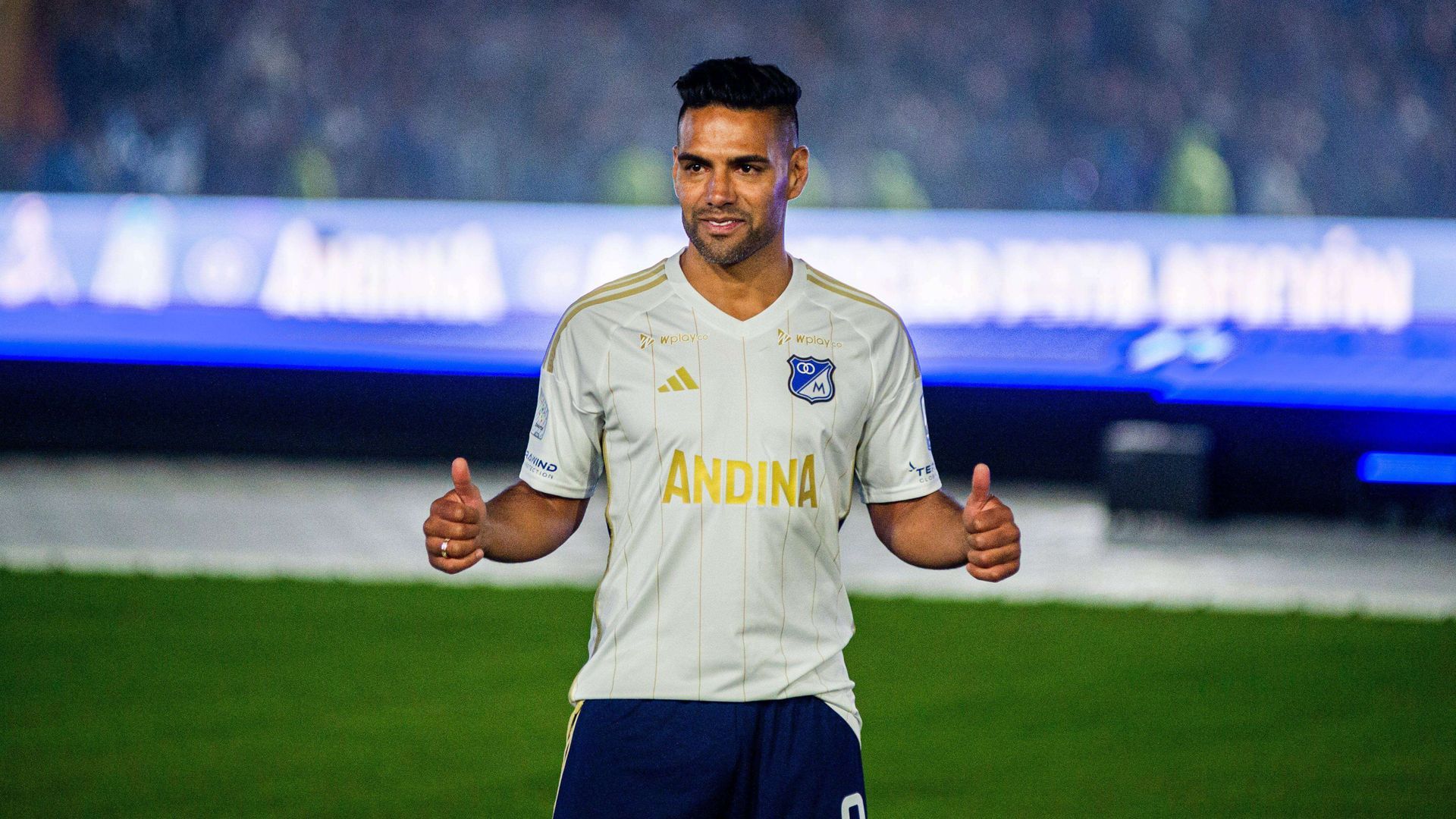 radamel_falcao_con_millonarios_foto_cordon_press_001.jpg radamel_falcao_con_millonarios_foto_cordon_press_001.jpg