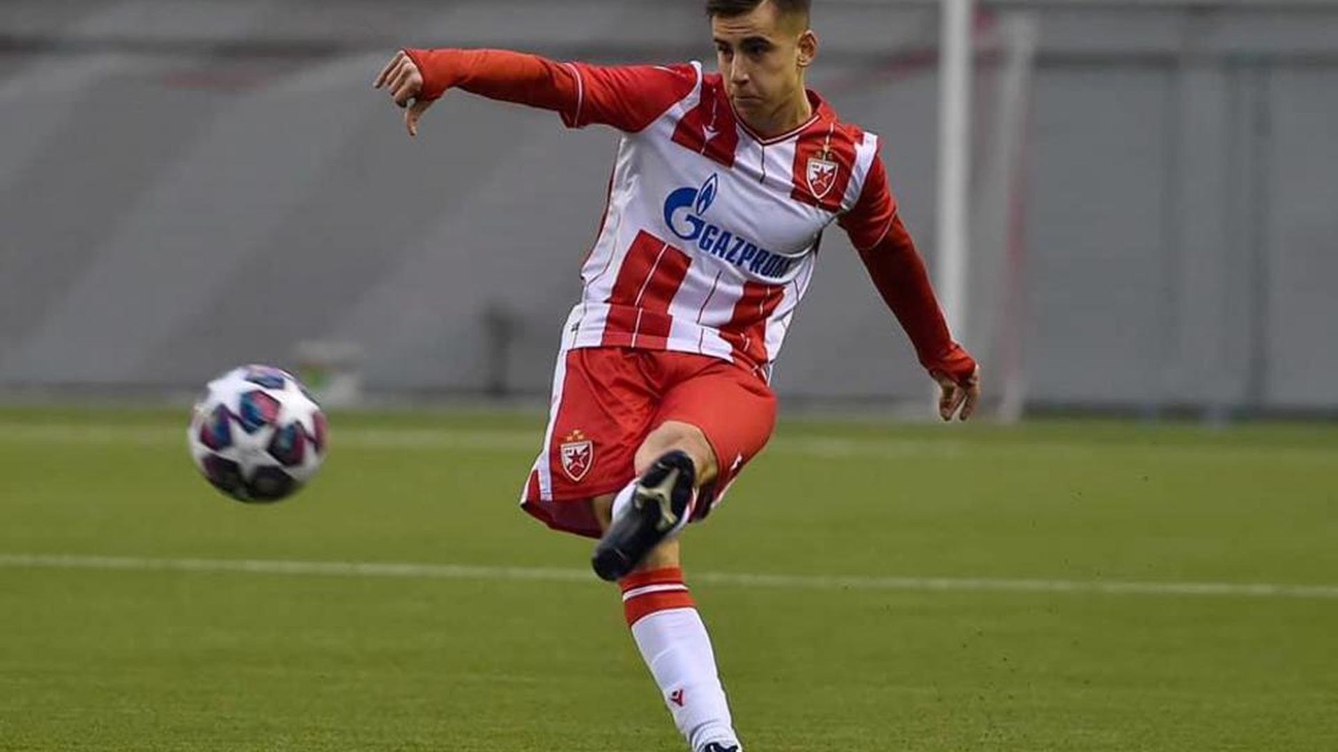 radulovic_foto_estrella_roja.jpg