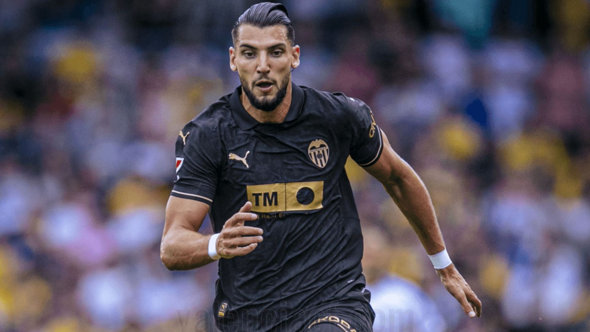 rafa_mir_ante_el_leeds_foto_valencia_cf.png