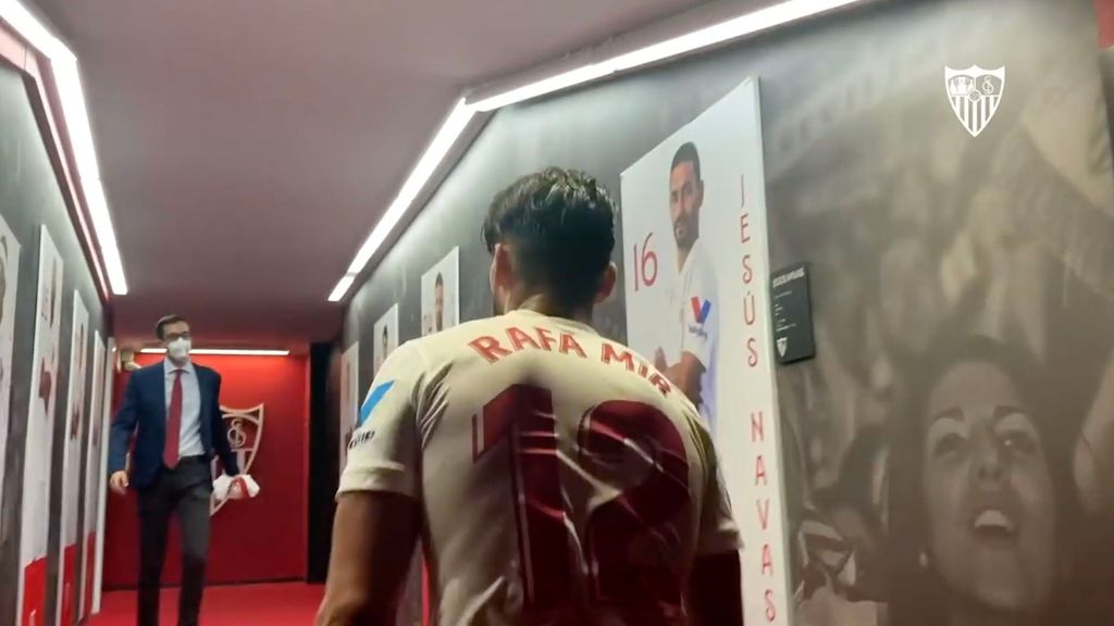 Todos se rinden a Rafa Mir: Las felicitaciones al delantero sevillista tras su gol ante el Espanyol