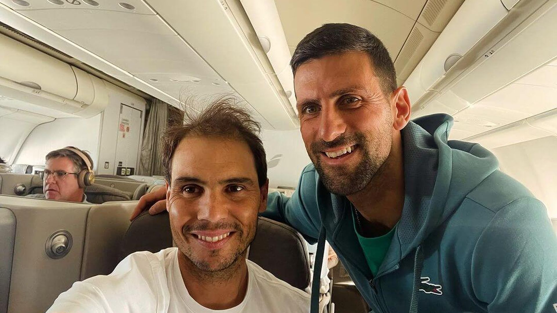 rafa_nadal_y_noval_djokic_juntos_camino_a_la_indian_wells_foto__djokernole_001.jpg rafa_nadal_y_noval_djokic_juntos_camino_a_la_indian_wells_foto__djokernole_001.jpg