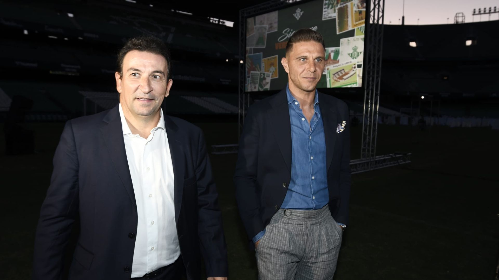 ramon_alarcon_y_joaquin_en_el_acto_siempre_verdiblancos0_foto_kiko_hurtado.jpeg ramon_alarcon_y_joaquin_en_el_acto_siempre_verdiblancos0_foto_kiko_hurtado.jpeg