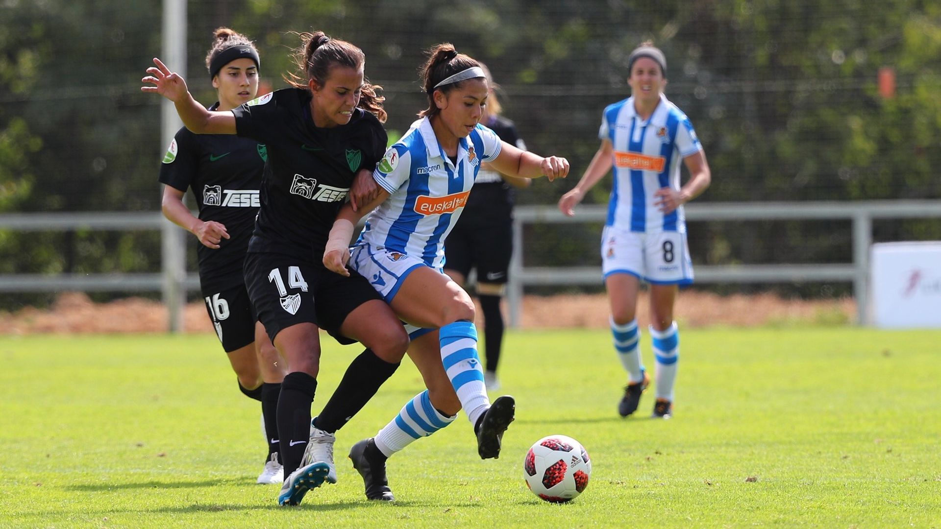 raquel_ante_la_real_sociedad_001.JPG raquel_ante_la_real_sociedad_001.JPG