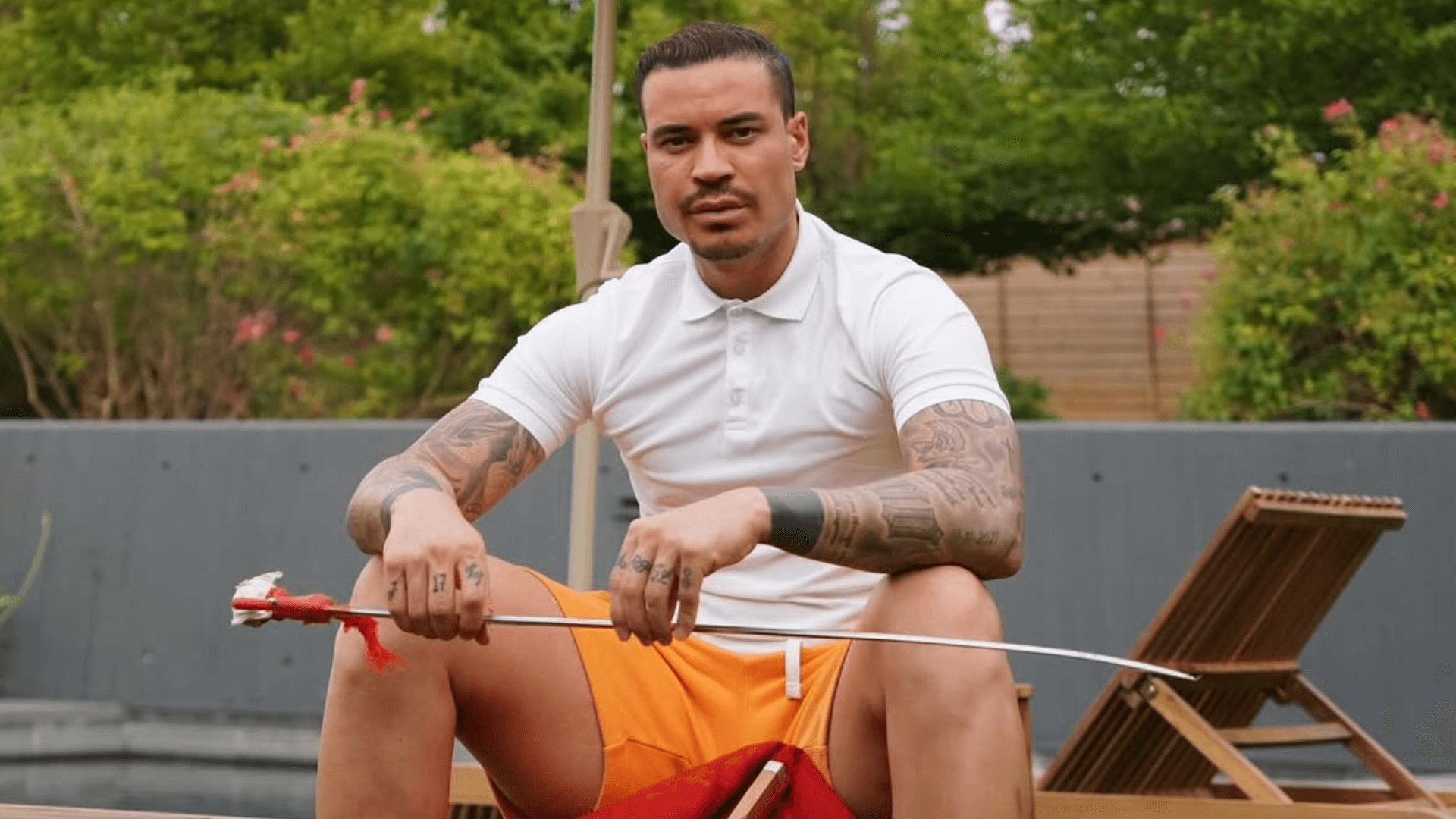 raul_de_tomas_con_un_estoque_de_toreo.png raul_de_tomas_con_un_estoque_de_toreo.png