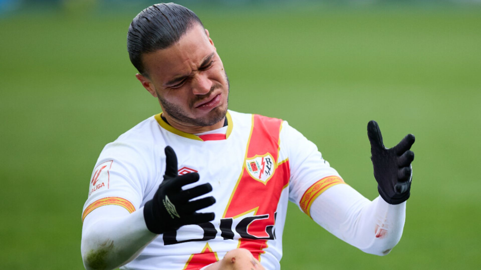 raul_de_tomas_tras_fallar_una_ocasion_contra_el_alaves_foto_europa_press_001.jpg raul_de_tomas_tras_fallar_una_ocasion_contra_el_alaves_foto_europa_press_001.jpg